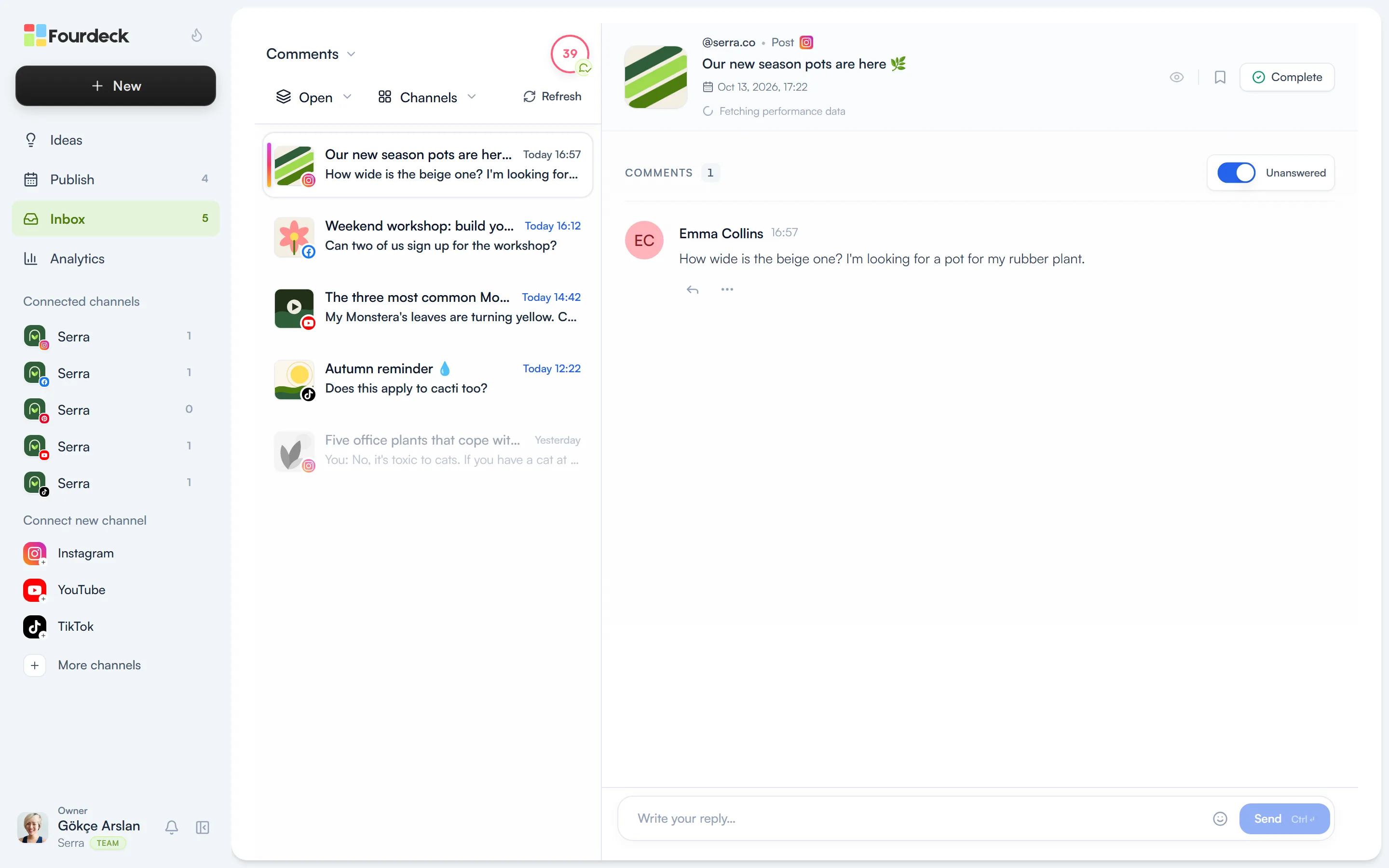 The Fourdeck inbox with a list of comments on posts and one comment open